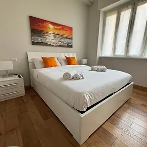 Gohost - Moderno In Stazione Apartamento