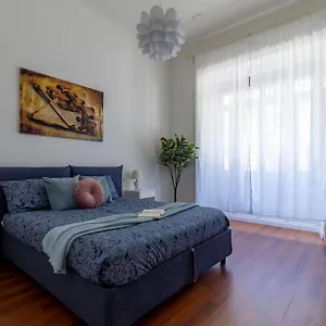 Stradivarius House - Carozzi Apartamento