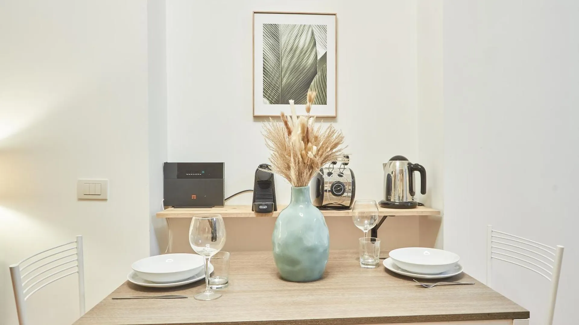 Easylife - Accogliente Monolocale Con Arredamento Minimal In Zona Stazione Centrale Milan Apartment